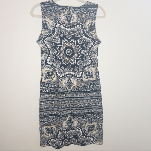 J. McLaughlin Patterned Sleeveless Shift Dress - Picture 6 of 10